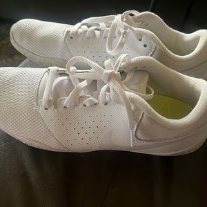 White nike womans cheer shoes size 7